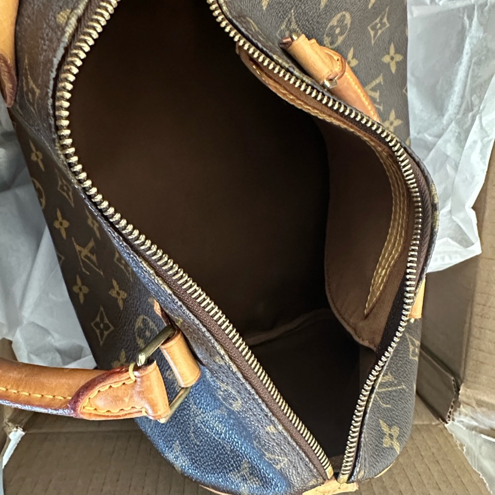 Louis Vuitton Vintage Speedy 30 - Picture 10 of 11